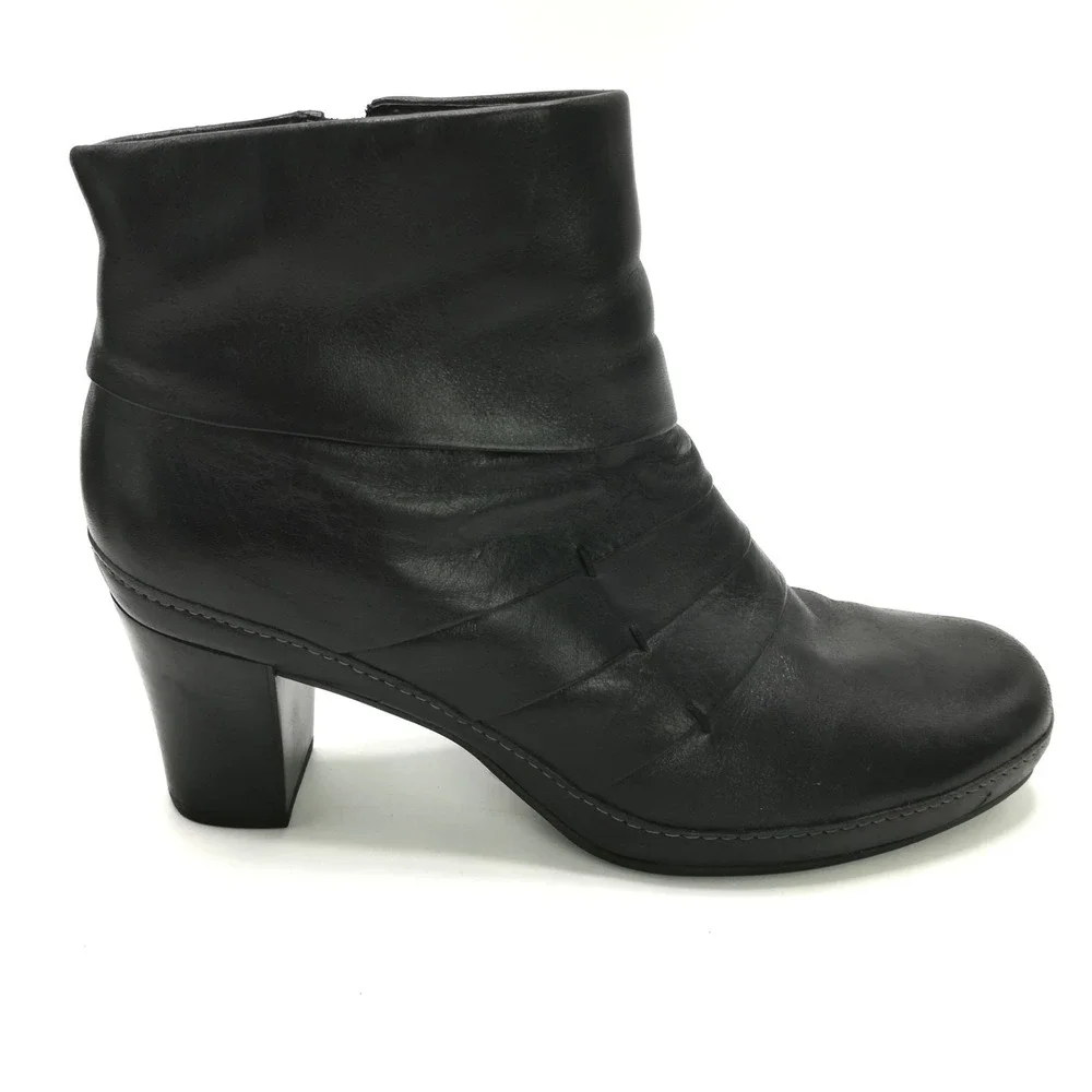 Clarks Artisan Shoes Womens Boots Ankle Mika Beth Black Leather 82798 Wide 7.5W